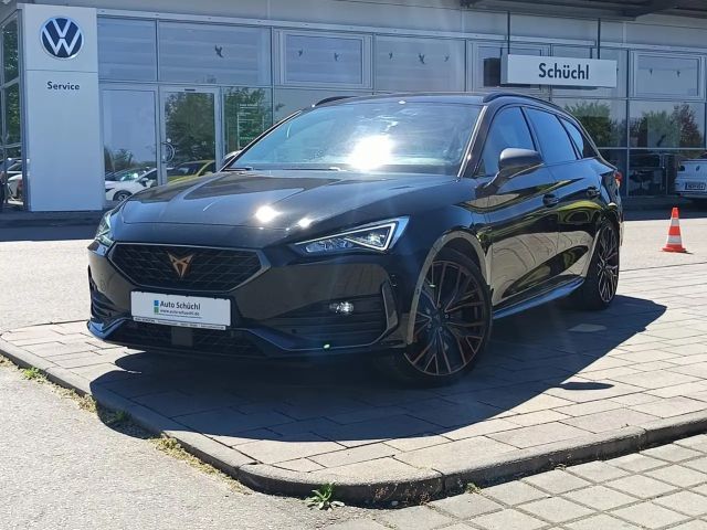 Cupra Leon ST 1.4 TSI DSG eHybrid VZ BREMBO+AHK+SUPER- 2023 Hybride / Benzine