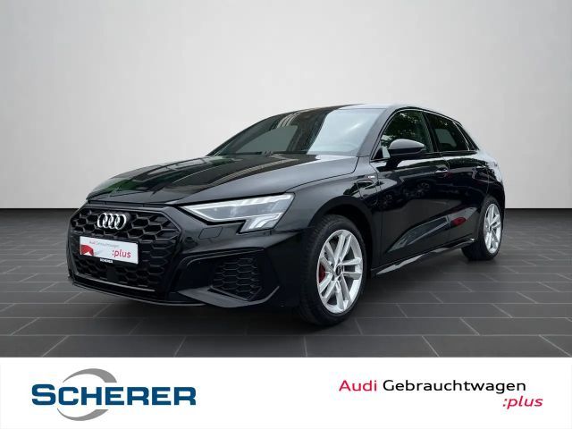 Audi A3 45 TFSIe S-line SHZ NAVI LED KLIMA 2022 Hybride / Benzine