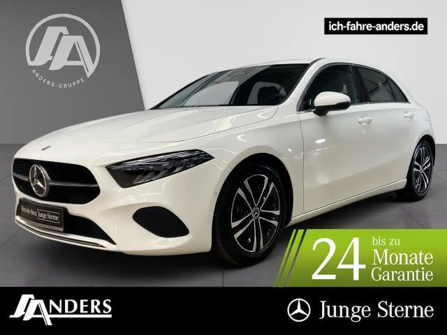 Mercedes-Benz A 200 Progr.+AHK+DISTR+KAM+LED+NAVI+TOTW+W-PAKET 2025 Benzine