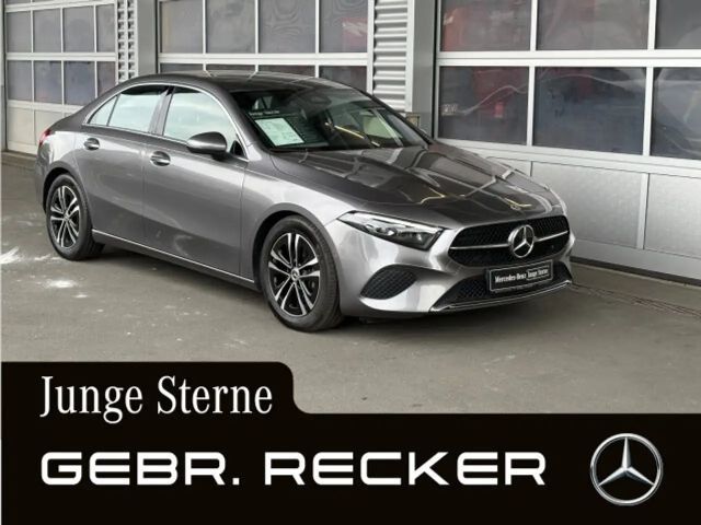 Mercedes-Benz A 220 A 220d Limousine Progressive Distronic MULTIBEAM 2024 Diesel
