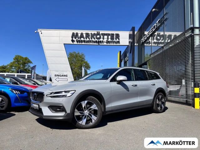 Volvo V60 Cross Country B4 AWD Plus  AHK/BLIS/CAM/SHZ/FHZ/MEMORY 2024 Diesel