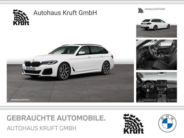 BMW 530 i xDrive Touring M SPORT+LASER+PANO+AHK+LM19 2023 Benzine