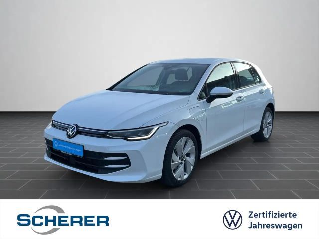 Volkswagen Golf VIII 1.5 TSI eHybrid DSG Life SHZ RFK ACC L 2025 Hybride / Benzine