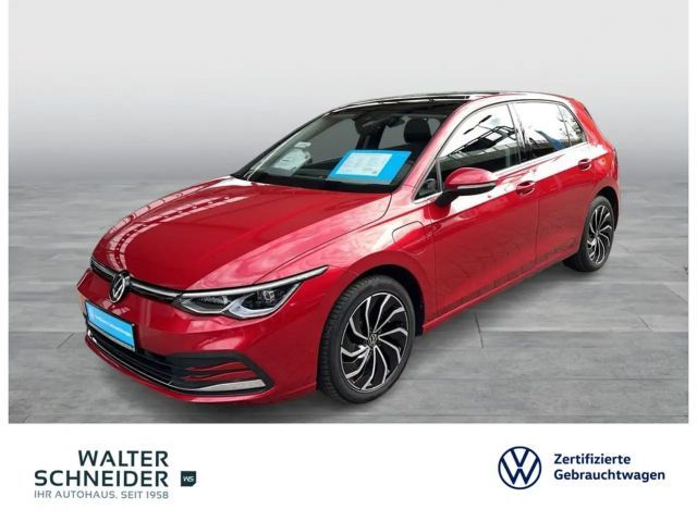 Volkswagen Golf 1.4 TSI DSG eHybrid Style Navi AHK Pano 2022 Hybride / Benzine