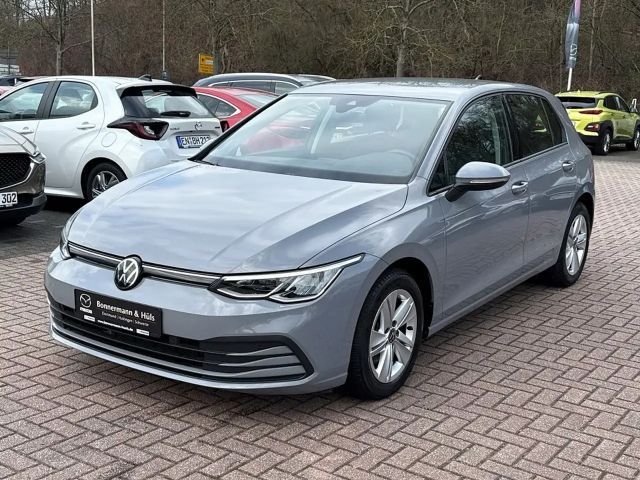 Volkswagen Golf VIII 1.5 TSI Life *Navi*Sitzheizung* 2021 Benzine
