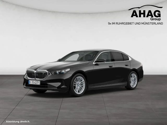 BMW i5 eDrive40 H/K Sound Sitzbelüftung 360° Kamera 2025 Elektrisch