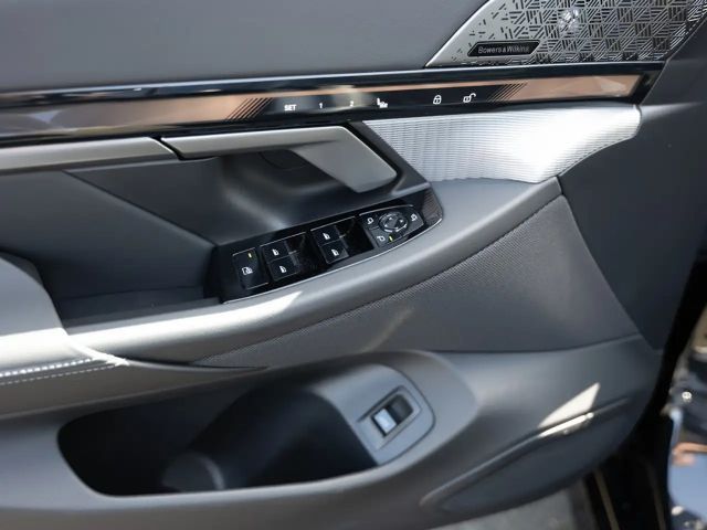 BMW 550