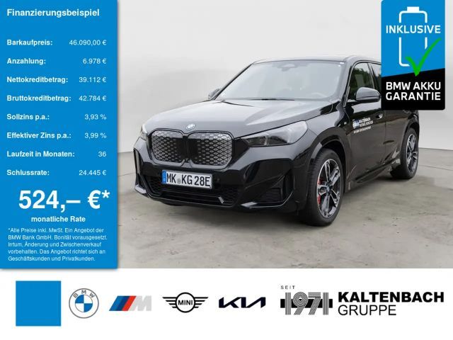 BMW iX1 eDrive 20 AHK HUD 360° LED NAVI H/K SHZ 2024 Elektrisch