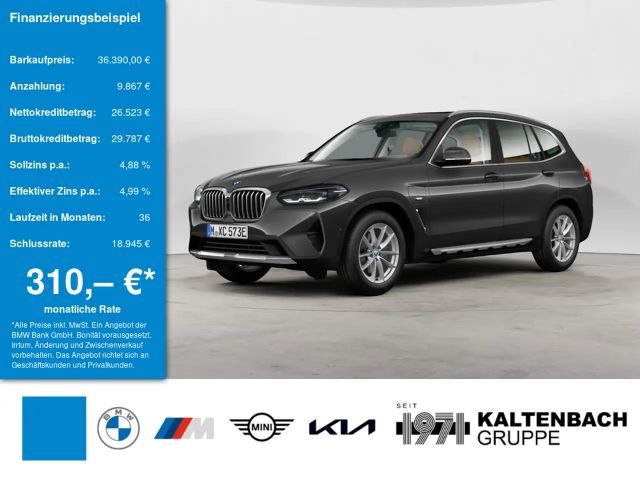 BMW X3 xDrive30e FACEL. PANO AHK HUD 360° LED SHZ 2022 Hybride / Benzine