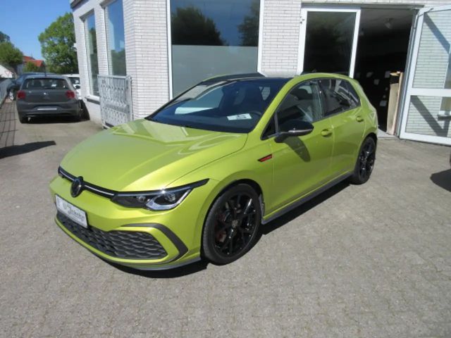 Volkswagen Golf GTI 2.0 TSI DSG BLACK STYLE NAVI PANORAMA ACC ALU APS SITZHEIZUNG CLIMATRONIC 2024 Benzine
