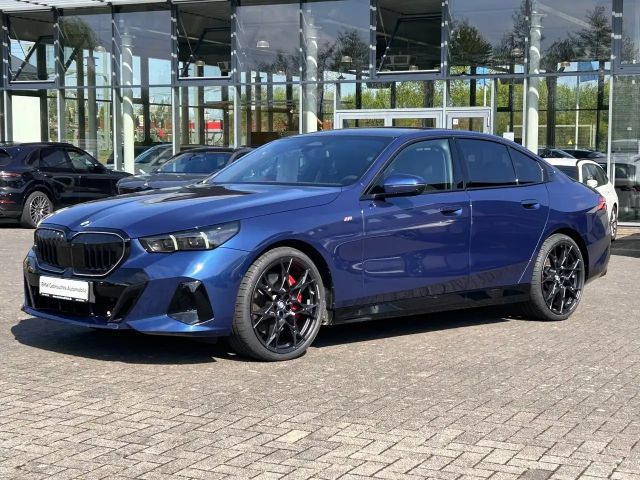 BMW 540 540 d xDrive M Sport Pro / Standheizung / Glasdach 2025 Diesel