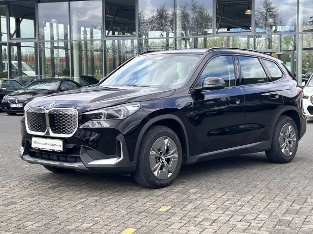 BMW iX1 20 eDrive / Premium Paket / DAB / Driving Ass. Pl. 2025 Elektrisch