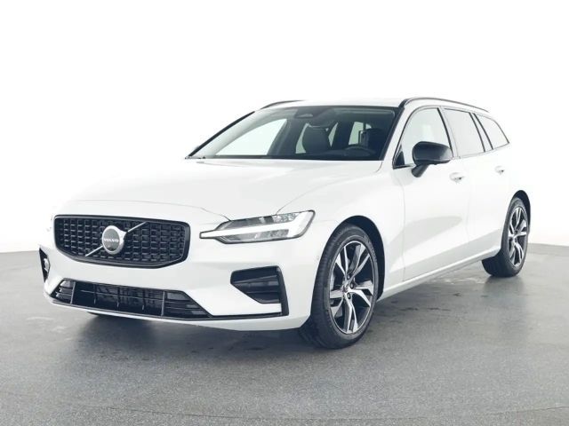 Volvo V60 B4 Plus Dark  P-Dach, Head UP, 360 Grad 2025 Benzine