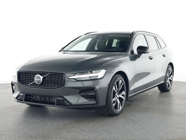 Volvo V60 B4 Plus Dark HUD,P-Dach 360 Grad, Harman Kardon 2025 Benzine