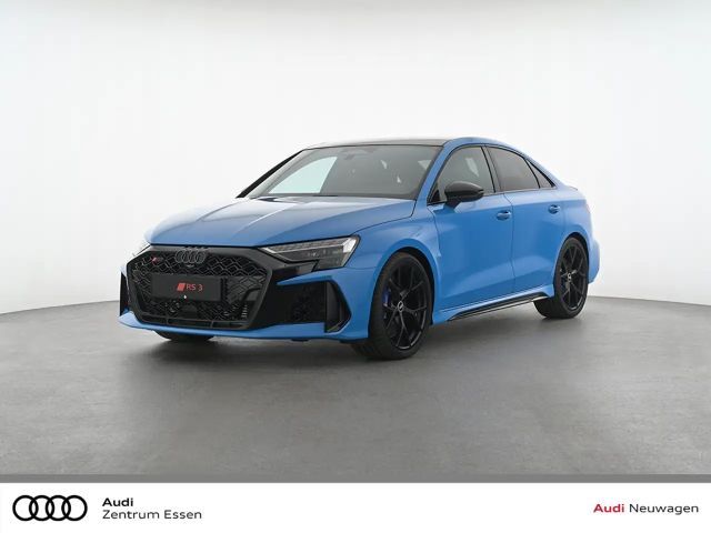 Audi RS3 LIMOUSINE MATRIX LED NAVI PANO KERAMIK 2026 Benzine