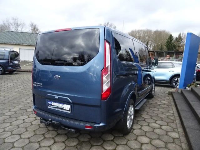 Ford Tourneo Custom