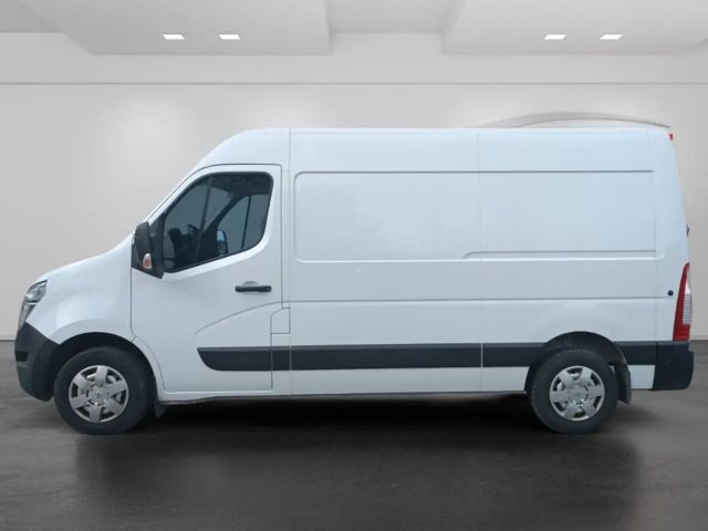 Nissan Interstar