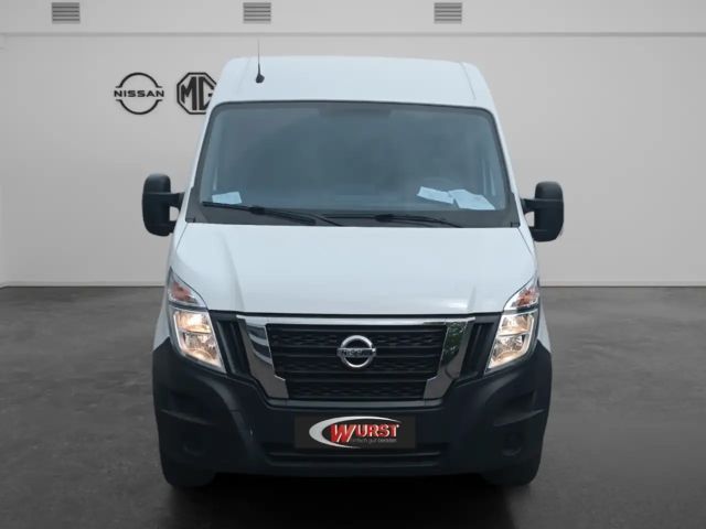 Nissan Interstar
