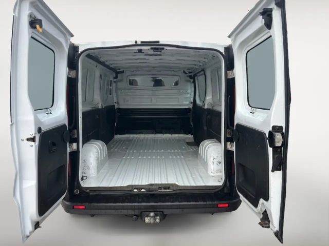 Nissan NV300