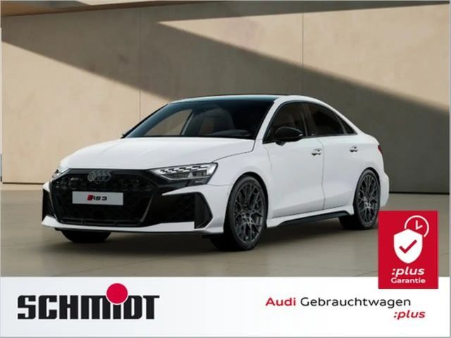Audi RS3 Limousine SONOS Pano Matrix LED Kamera Sportabg... 2026 Benzine
