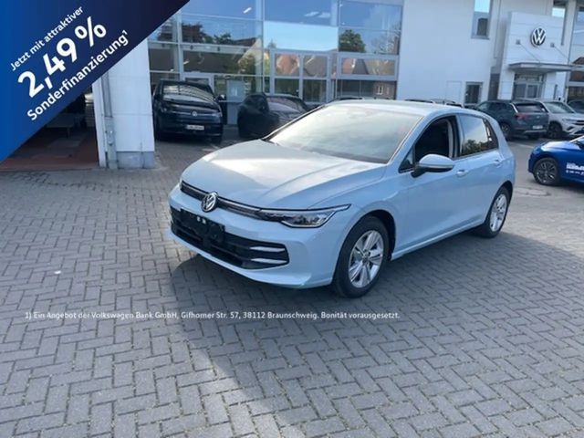 Volkswagen Golf VIII 1.5TSi Life R-Kamera LED-Plus SideAssist A... 2025 Benzine