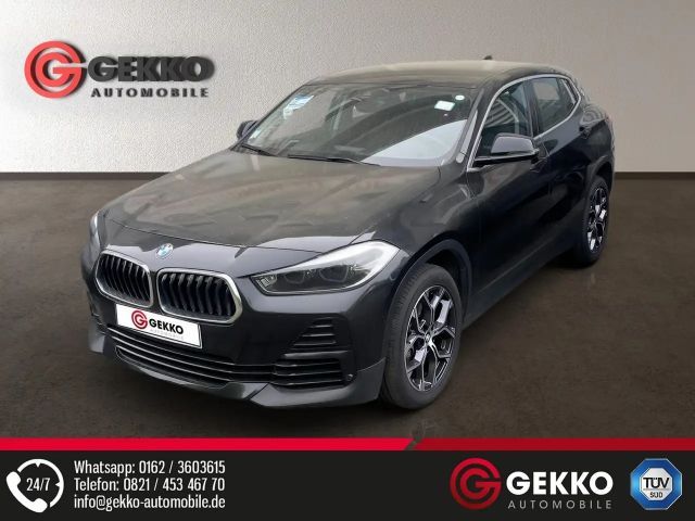 BMW X2 sDrive 18i +NAVI+LED+KAMERA+DAB+Heckkl. elek.+ 2023 Benzine
