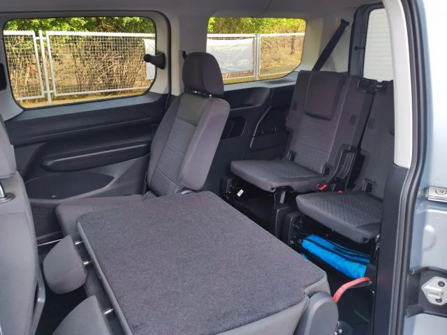 Ford Grand Tourneo