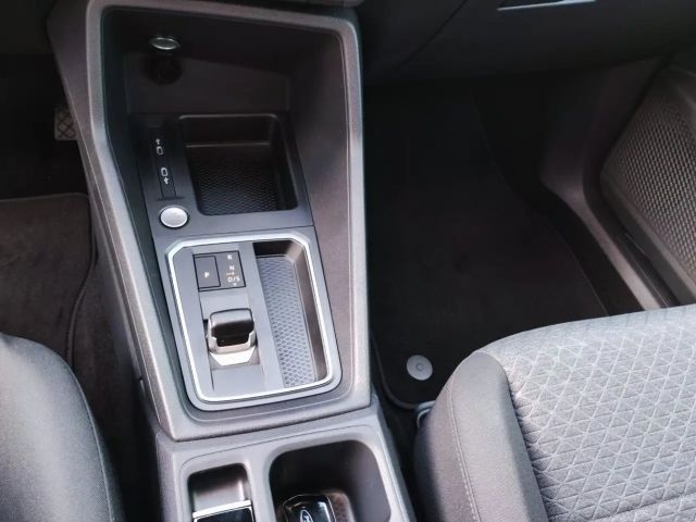 Ford Grand Tourneo