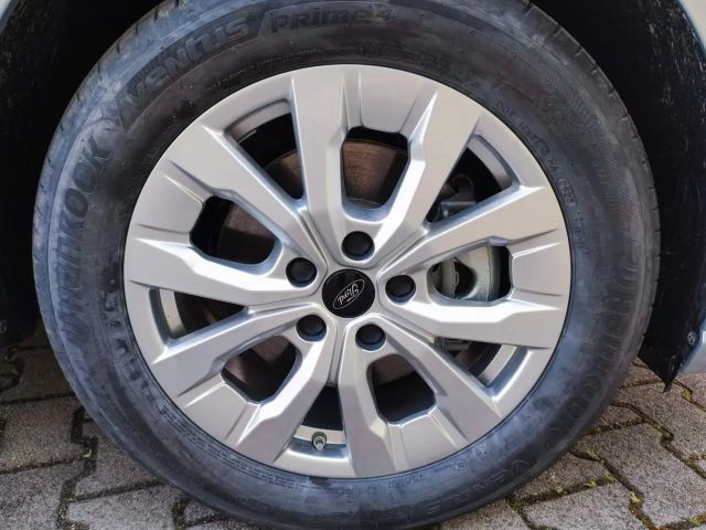 Ford Grand Tourneo