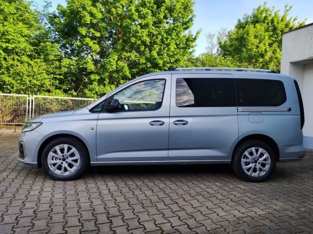Ford Grand Tourneo
