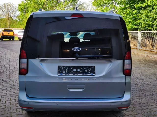 Ford Grand Tourneo