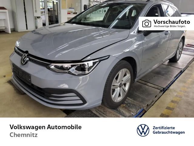 Volkswagen Golf VIII 1.5 TSI Life*SHZ*LED*Rear View*Navi* 2023 Benzine