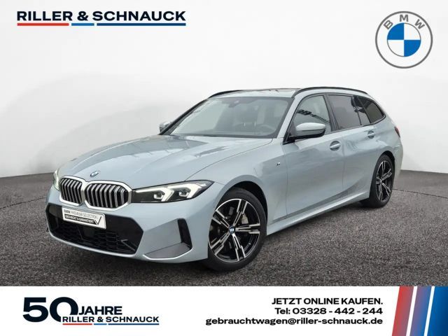 BMW 330 i Touring xDrive M Sport AHK+PANO+ACC+KAM+ 2025 Benzine
