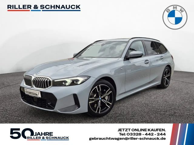BMW 330 i Touring xDrive M Sport AHK+PANO+ACC+KAM+ 2025 Benzine