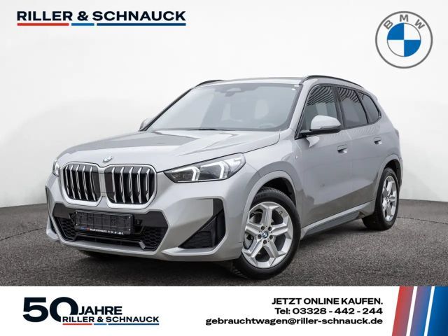 BMW X1 18i M Sport PA+AHK+NAVI+KAMERA+LED+KLIMAAU 2025 Benzine