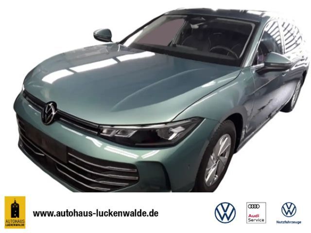 Volkswagen Passat Variant 1.5 eTSI Business DSG *PANO*SHZ* 2025 Benzine
