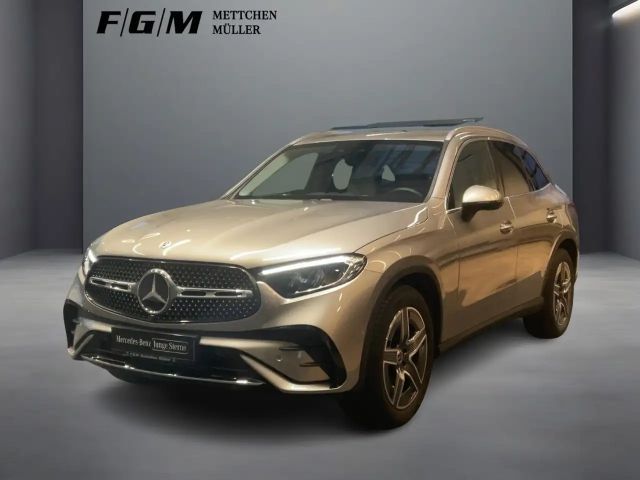 Mercedes-Benz GLC 200 GLC 200 4M AMG/Distr/AHK/360/LED-Licht/Totwinkel 2023 Benzine