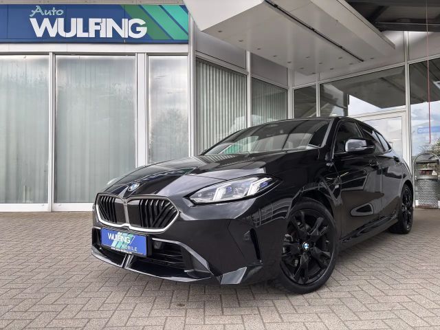 BMW 120 M Sport 360° CAM HUD HiFi TOTWINKEL ACC ALCA 2025 Benzine