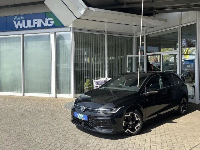 Volkswagen Golf 1.5 TSI R-Line ACC Leder Alcantara LED CAM 2025 Benzine