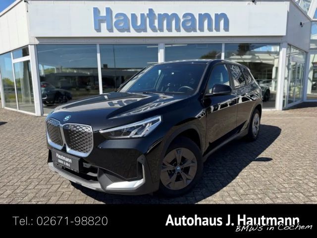 BMW iX1 30 xDrive *1.HAND*NAVI*RFK*LED*NP:57.030€* 2023 Elektrisch