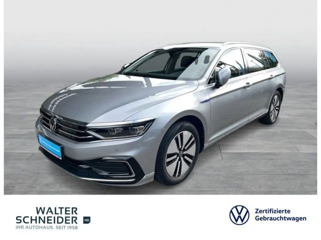 Volkswagen Passat Variant 1.4 TSI DSG GTE Navi IQ.Light AHK 2022 Hybride / Benzine