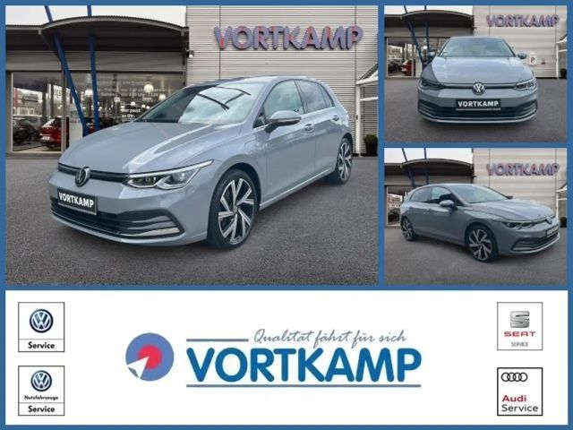 Volkswagen Golf VIII Lim. Style eHybrid AHK/StdHzg/Kamera 2021 Hybride / Benzine