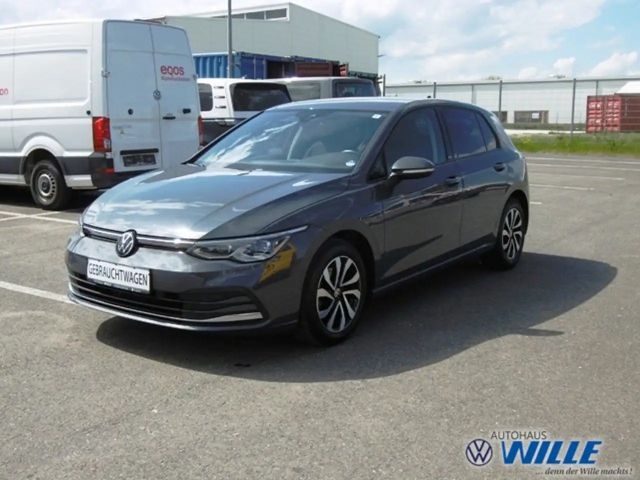 Volkswagen Golf VIII 1.5 TSI Active Klima Navi Einparkhilfe 2023 Benzine