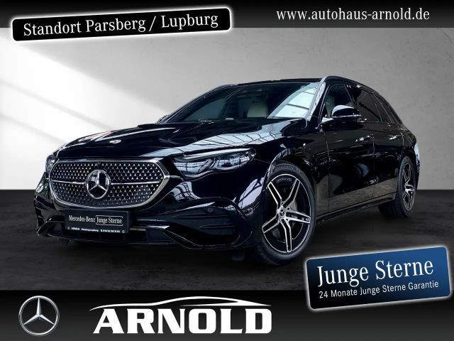 Mercedes-Benz E 300 E 300 T de 4M AMG L Distr AIRM AHK HUD Pano 360° 2025 Hybride / Diesel