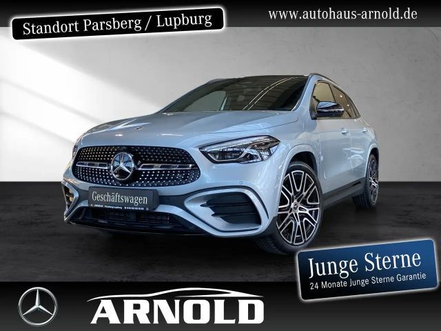 Mercedes-Benz GLA 200 GLA 200 AMG Line Night Pano 360° Distr MULTIBEAM 2026 Benzine