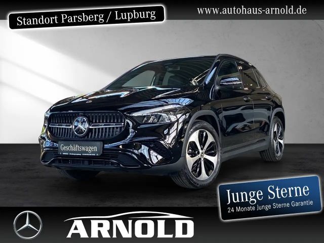 Mercedes-Benz GLA 200 GLA 200 Progressive AHK LED 360° Distr el-Klappe 2026 Benzine