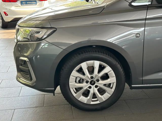Ford Grand Tourneo