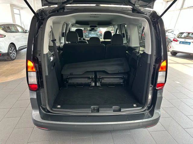 Ford Grand Tourneo
