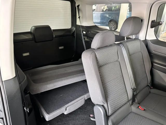 Ford Grand Tourneo