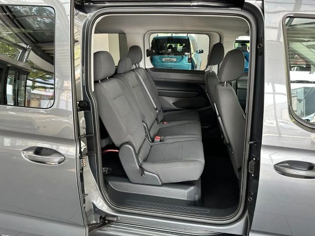 Ford Grand Tourneo